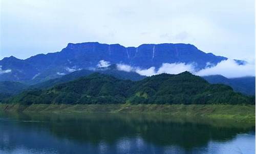 瓦屋山景区_瓦屋山景区